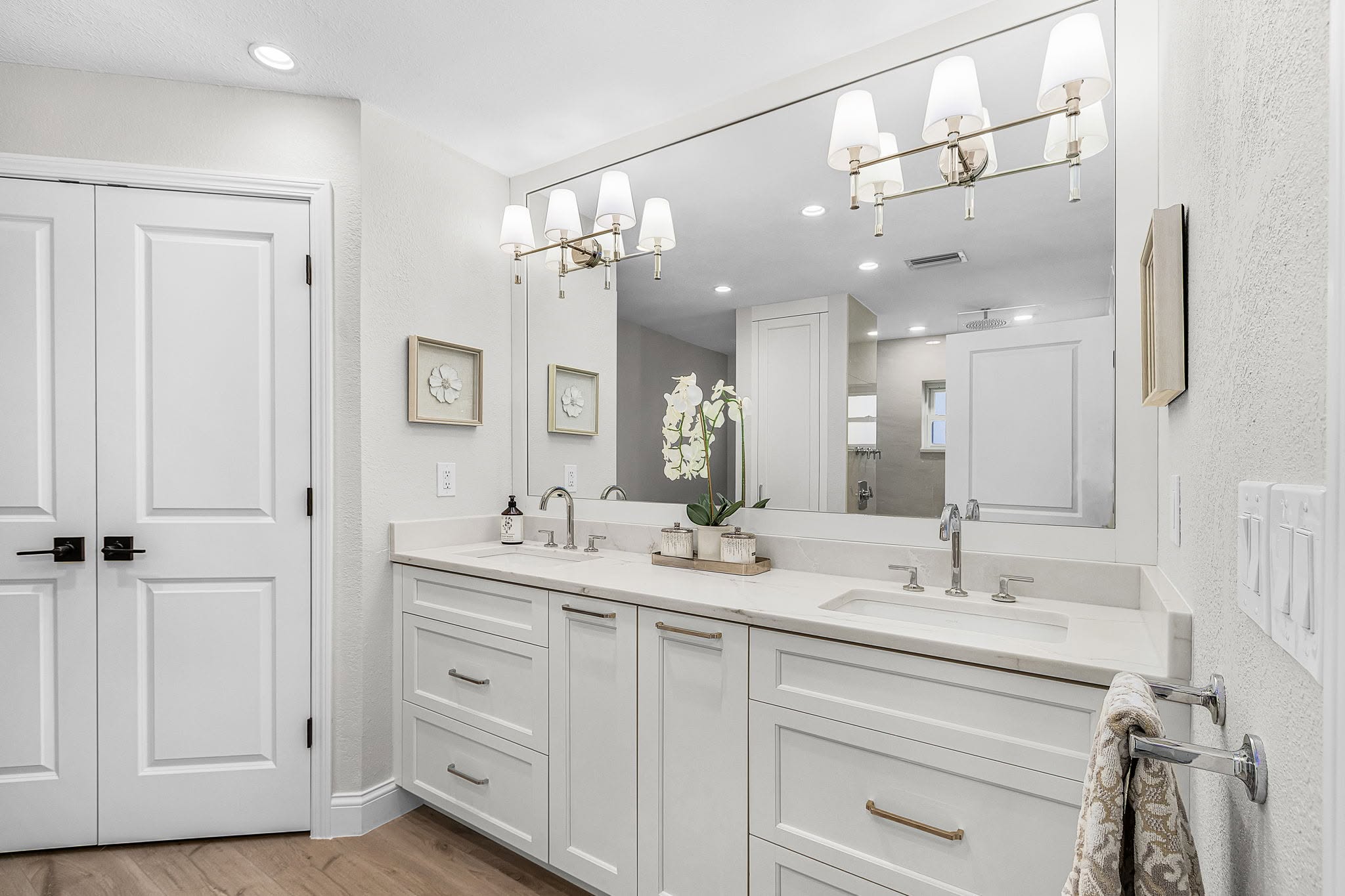 Selected Bathroom remodeling project by Proskillz Remodeling